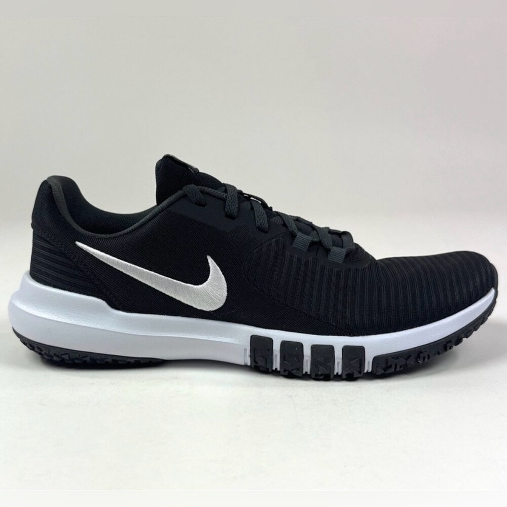 Nike Flex Control TR4 Black White Men Shoes Sneakers Athletic Running CD0197-002